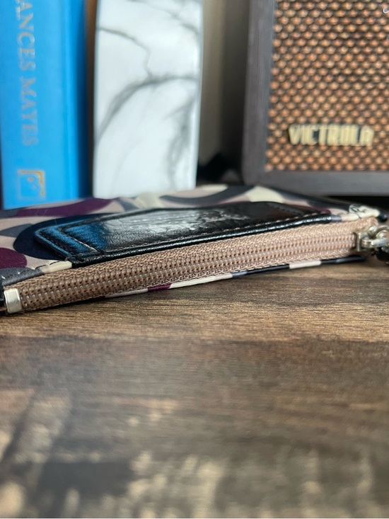 Coach Opt Art Zip Card Holder / Wallet - GREAT CONDITION - Picture 7 of 10